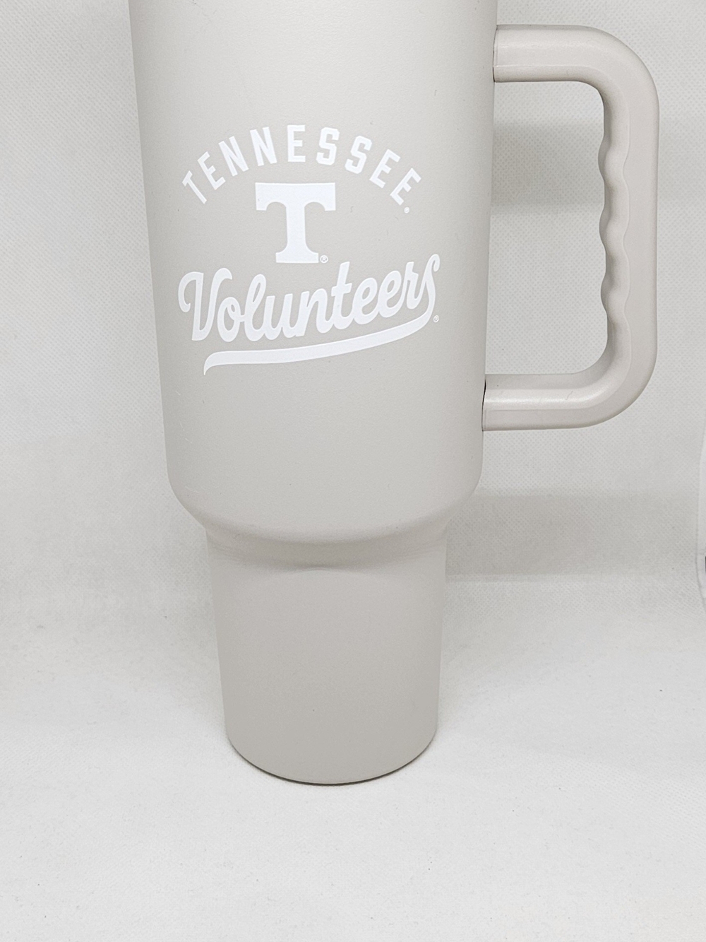 Tennessee Volunteers Insulated Travel Mug with Handle - White